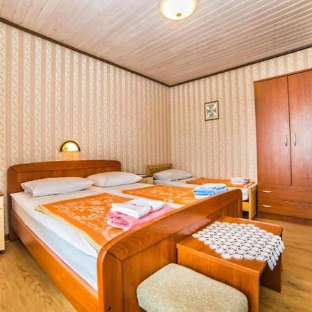Apartments Dusa Banjol Екстериор снимка