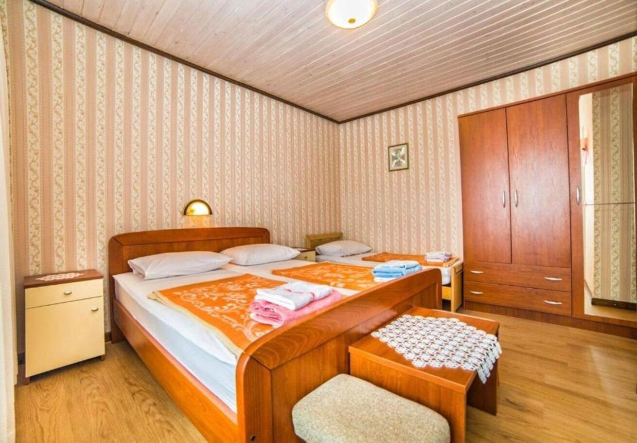 Apartments Dusa Banjol Екстериор снимка
