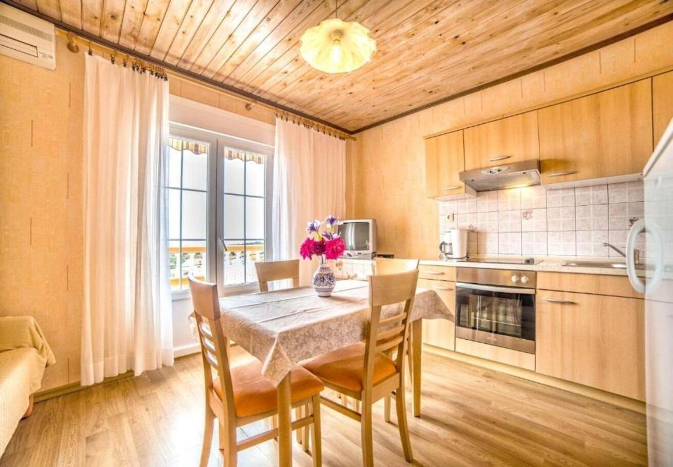 Apartments Dusa Banjol Екстериор снимка