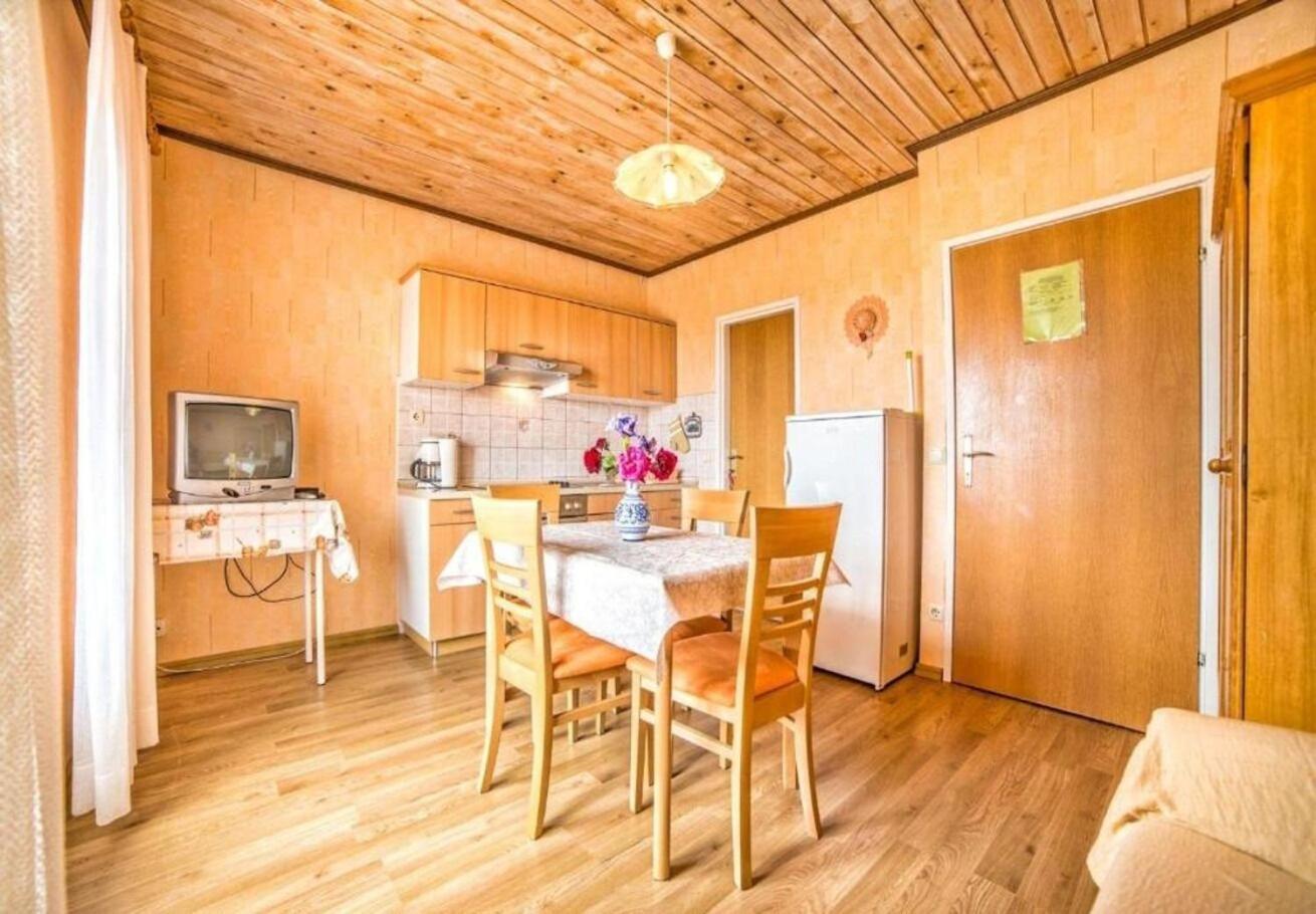 Apartments Dusa Banjol Екстериор снимка