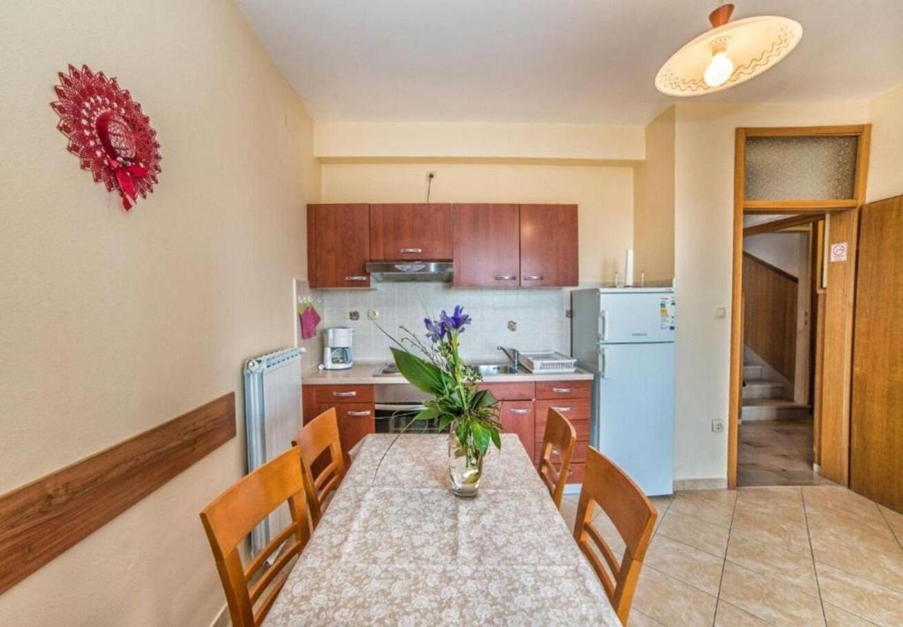 Apartments Dusa Banjol Екстериор снимка