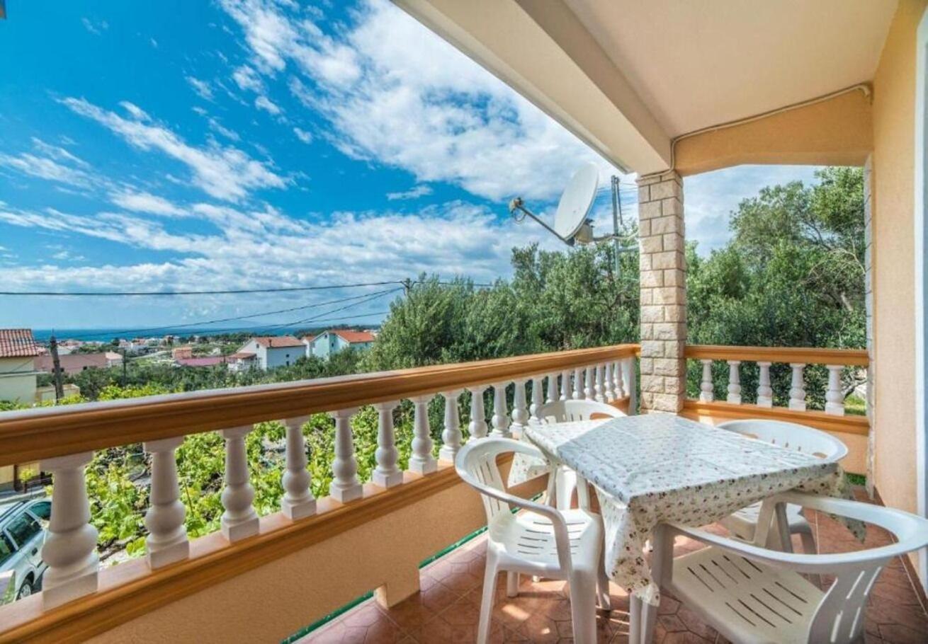 Apartments Dusa Banjol Екстериор снимка